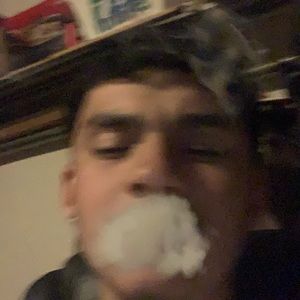 Meet your Posher, Dominic